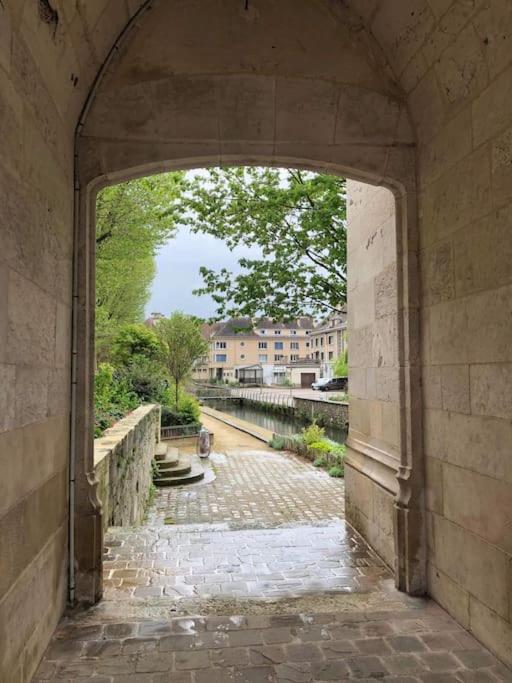 Apt Evreux 900M De La Gare Luaran gambar